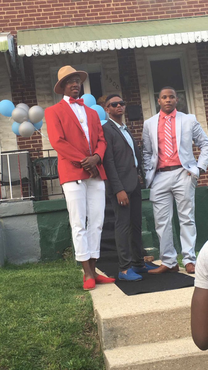DjASlickk's tweet photo. About last night 🤘🏽😎 #prom2k16 https://t.co/4ExqXbgxsk