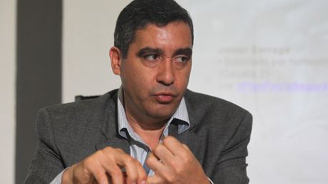 Fantasma_956's tweet photo. "Tú haciendo videítos y los venezolanos haciendo colas", dice Rodríguez Torres a Jaua https://t.co/LV48io2szm https://t.co/j5WWPnBoC0