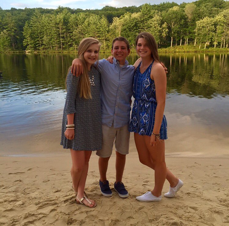 srprice06's tweet photo. happy birthday frick!!!!! I'm so glad we got so close at camp last summer!❤️❤️❤️❤️ #myfricks #geraf @rachelmoodyyy https://t.co/RgBqgugRxx