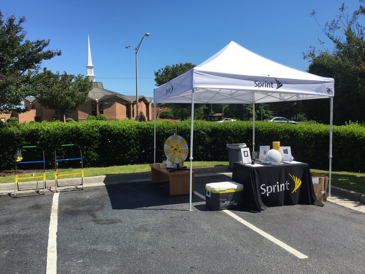 Come party with as #sprintsaysthanks bounce house at noon <a href="/hbaker077/">Heather B</a> <a href="/marceloclaure/">Marcelo Claure</a>