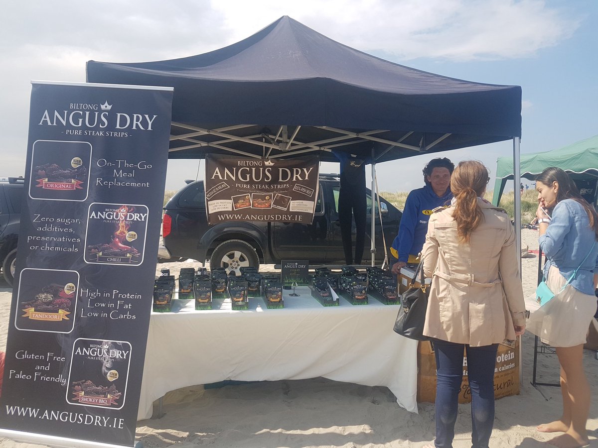 HowthForaging's tweet image. All going on here @ #TheBattleForTheBay #PureMagic @ #Dollymount #Dublin @AngusDry #FoodAcademy supplier @ the Beach