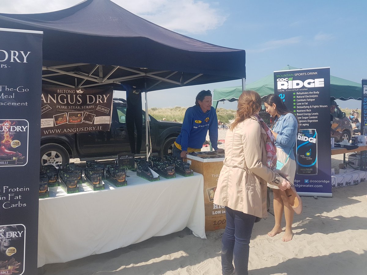 HowthForaging's tweet image. All going on here @ #TheBattleForTheBay #PureMagic @ #Dollymount #Dublin @AngusDry #FoodAcademy supplier @ the Beach