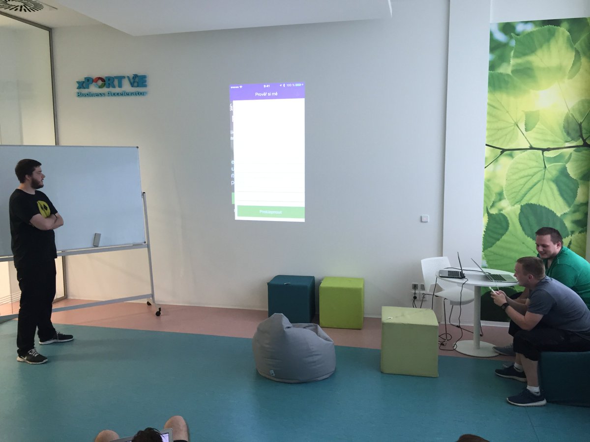 Je dobrý nápad půjčit peníze kamarádovi na večeři nebo už se vám určitě nevrátí? #codecamp