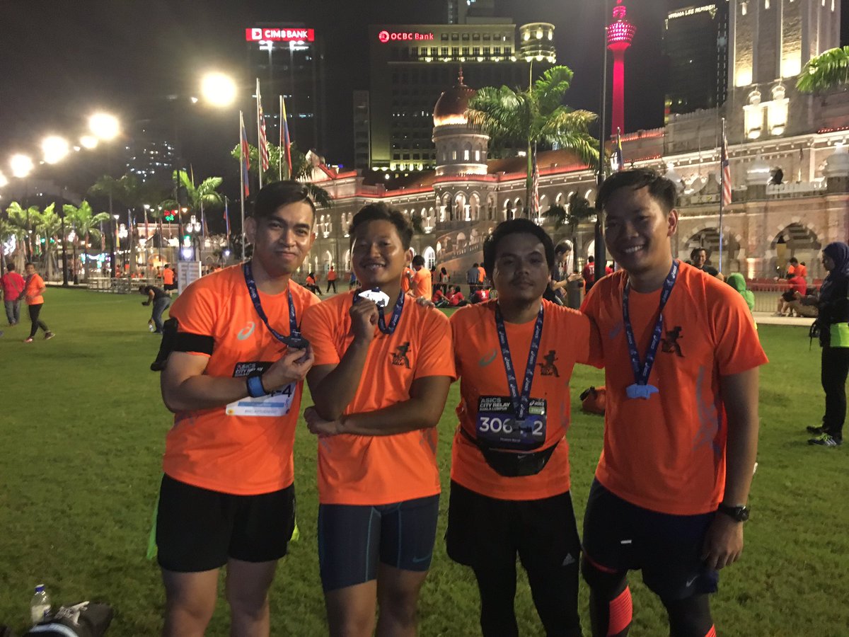 DakPayed's tweet photo. Muatan berat..!!! Semua lari ngam 30 minutes
#asicscityrelay
#dataranmerdeka https://t.co/ZspAqtjlba
