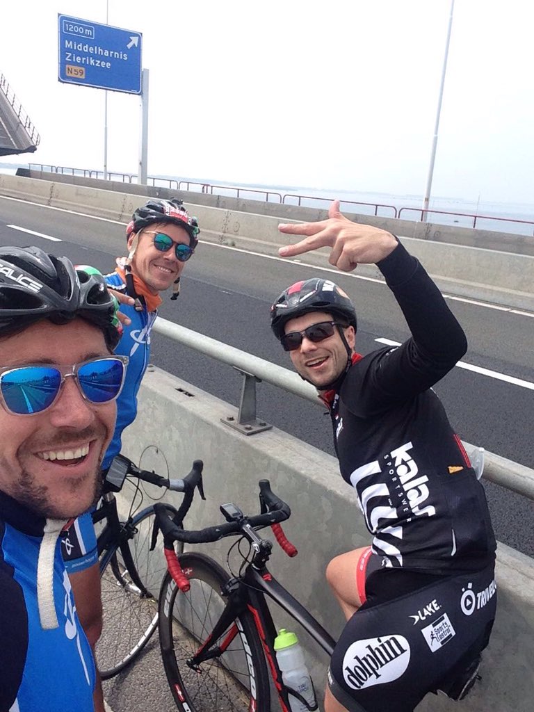 De Muda's (@demudas) on Twitter photo Poeh pittig ritje vanuit Amsterdam naar #zierikzee #130km als je de goede weg pakt direct! <a href="/maximbenelux/">Maxim Sportvoeding</a> <a href="/RowShimano/">Row Shimano</a> Poeh pittig ritje vanuit Amsterdam naar #zierikzee #130km als je de goede weg pakt direct! <a href="/maximbenelux/">Maxim Sportvoeding</a> <a href="/RowShimano/">Row Shimano</a>