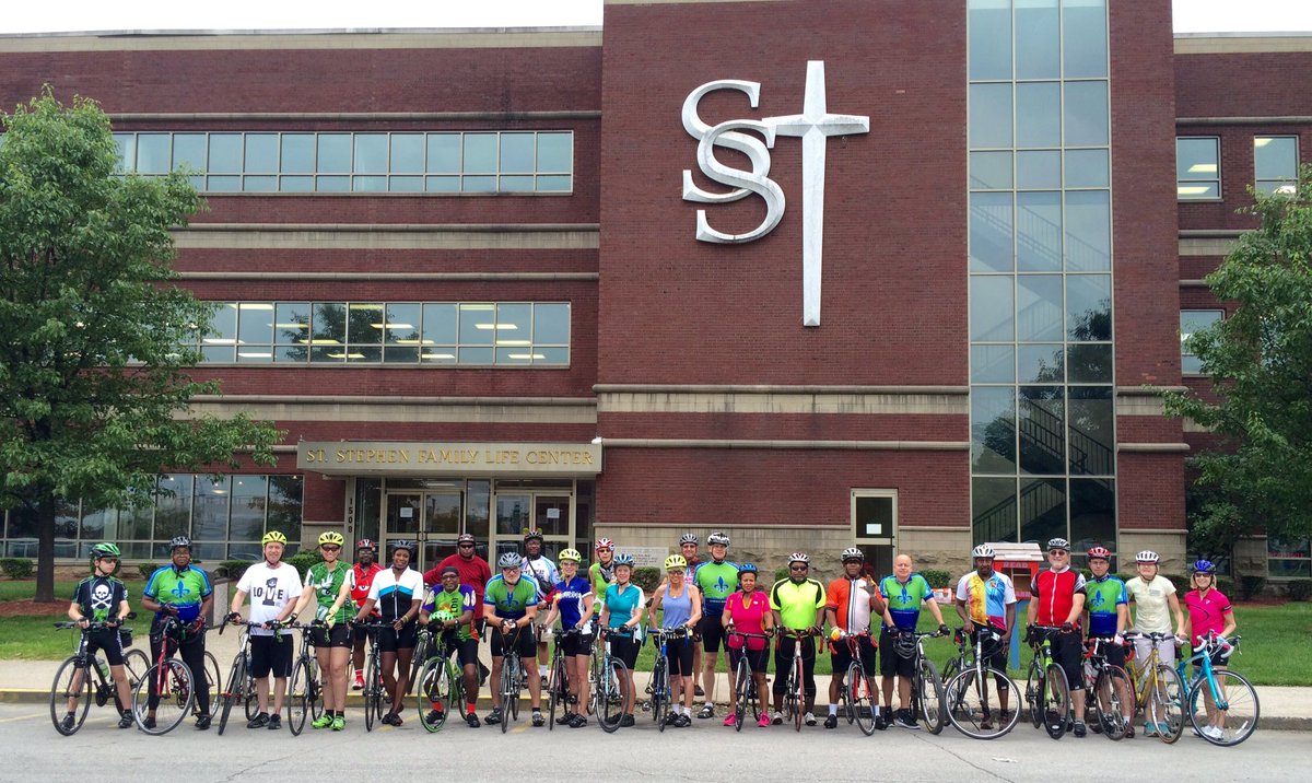 GregFischerLou's tweet image. Thanks for a great community bike ride @ssclive &amp;amp; tune-up for Monday's #HikeBike&amp;amp;Paddle starting Mon 8 AM @Bikes4Lou