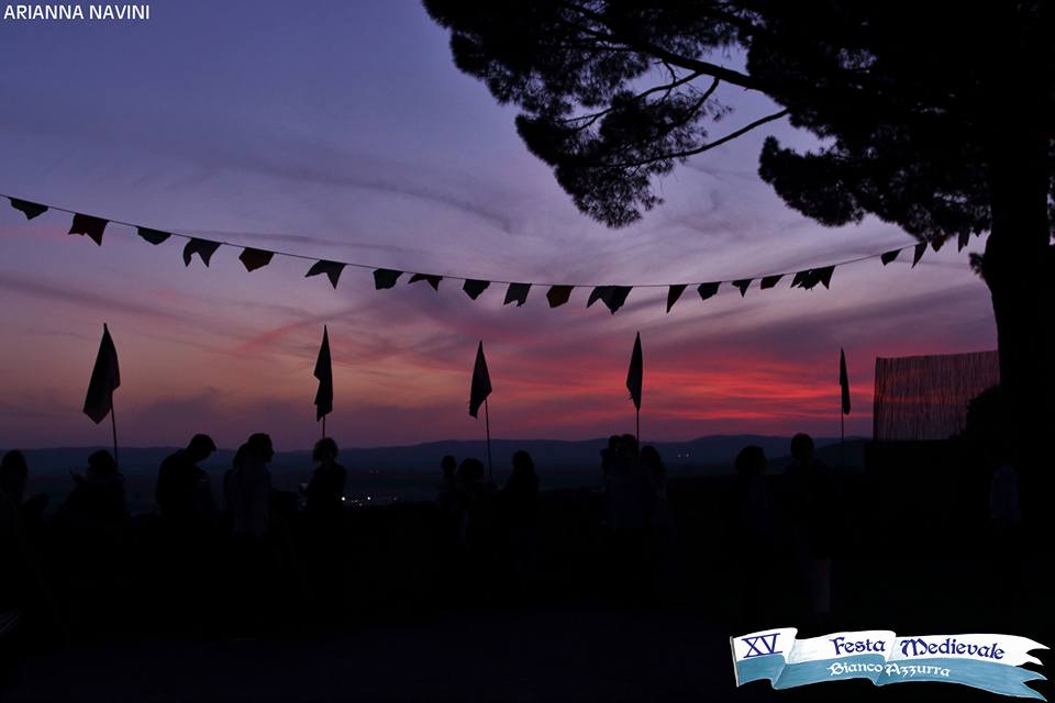 Festa_Medievale's tweet photo. Festa Medievale BiancoAzzurra 2016 // Day I
(images by Arianna Navini)
#joinus #joinfmba #bemedieval https://t.co/Oz5wqaKSyx