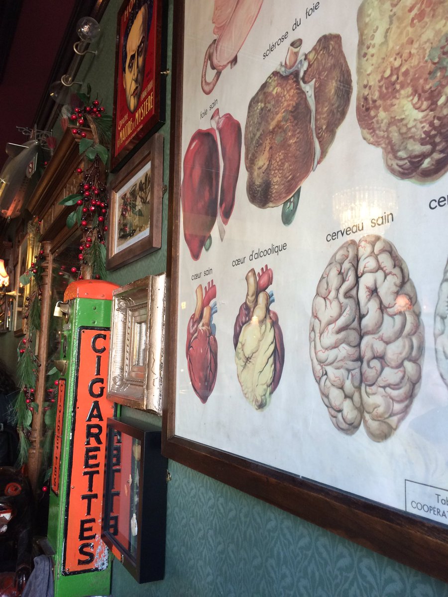 Enjoying a drink in a pub with interesting decor @DrewPritchard <a href="/SalvageHunters/">Salvage Hunters</a> @Teeinavan