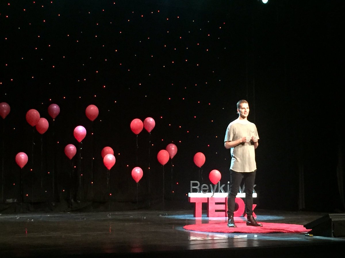 SkemaEducation's tweet image. We agree with @RadiantGames_is and @vigniro. Every kid should get the opportunity to learn how to #code. #tedxrvk16