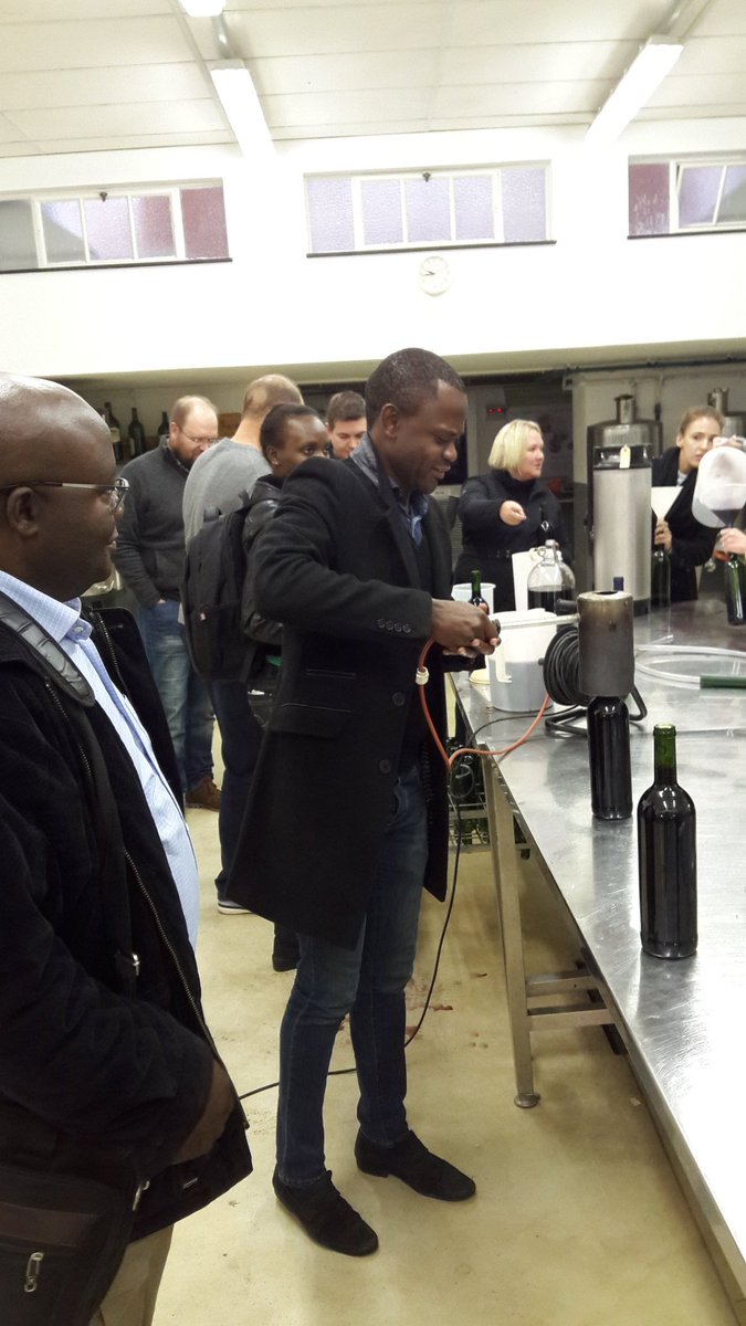 thewineproffie's tweet photo. Bottling wine at the wine making short course I am presenting this weekend https://t.co/u5PnqAw7aC