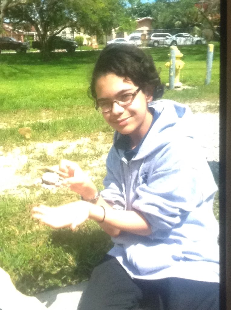 aporzio925's tweet image. Renewing/recycling resources awesome 1st s'mores=#magiclearning @HDMcMillan #stemis