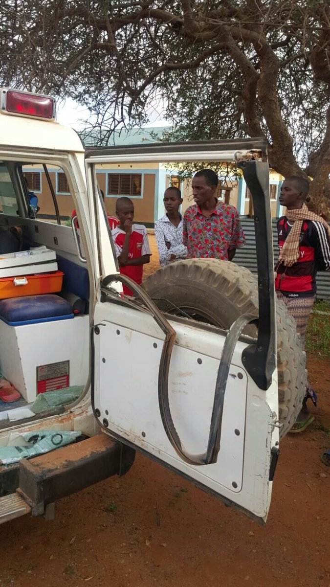 AwDoll's tweet photo. The status of ambulances Garissa, Mandera, Bomet counties are paying Kenya Red Cross @KenyaRedCross 600k pm. Shame! https://t.co/9sKdiul3o1
