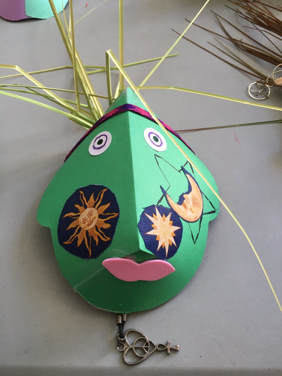 Hame1DM2020's tweet image. I made another mask #puppetpower #backtowoodstock @WPPuppetTheatre @studiocprospect @EndTheStigma_ie