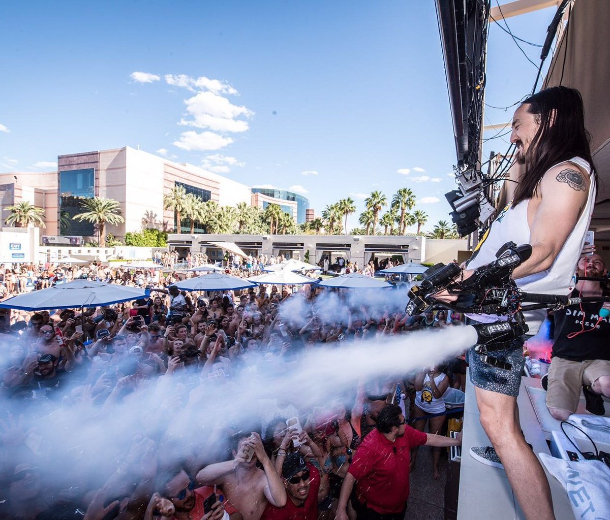 Blow u away 💨💨💨💨💨 https://t.co/aAQTffvRKD