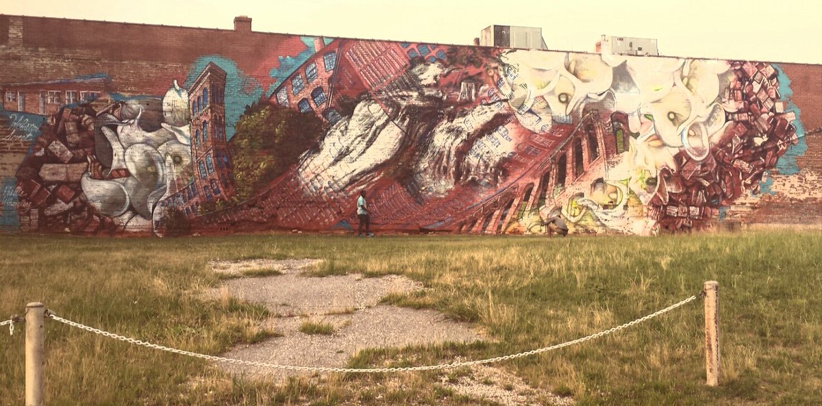 zululuna13's tweet image. Saw this lovely mural downtown after having a scrumptious meal @ Grill Marks. 😋
#yeahthatgreenville
#artaroundtown