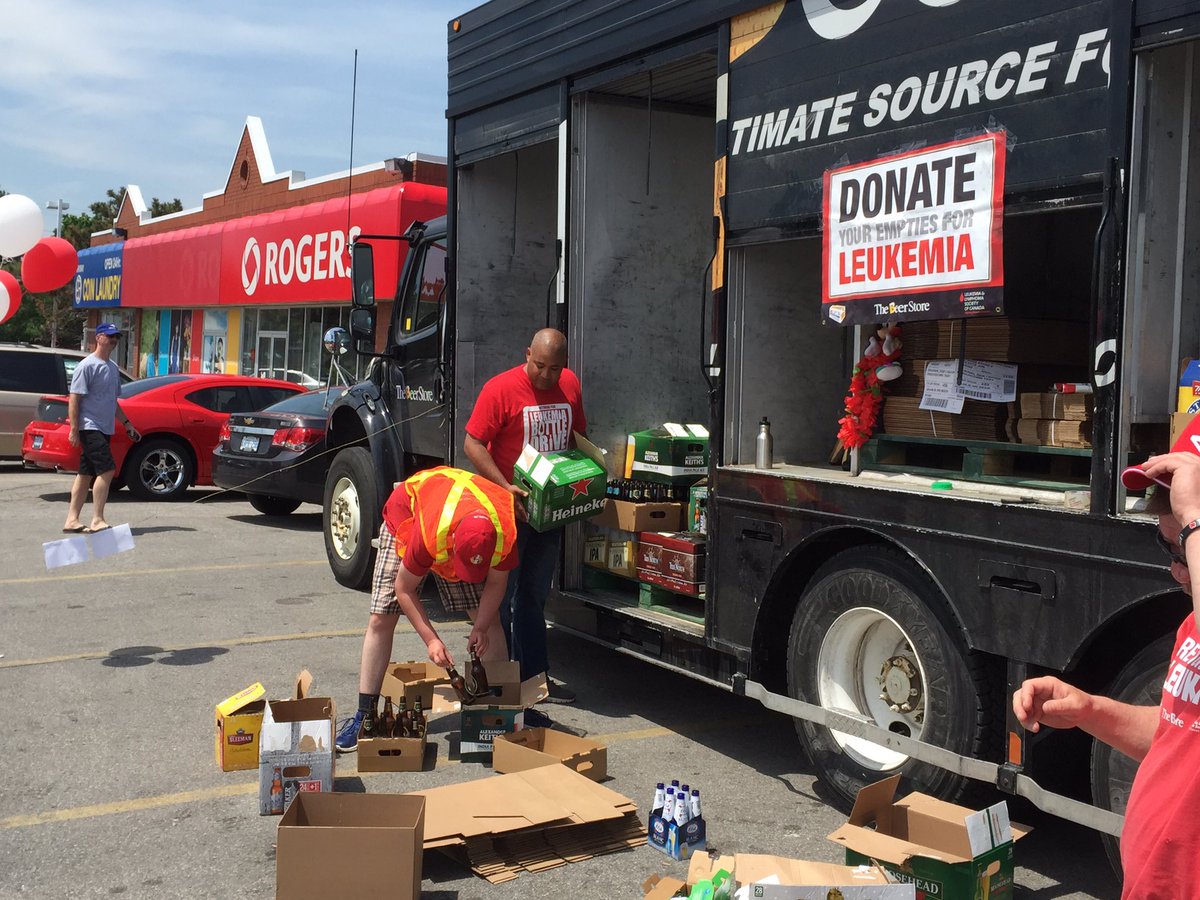 coteau's tweet photo. Glad 2 b at the local Maryvale store 2 help out @Return4Leukemia @mybeerstore #BottleDrive2016 supporting @LLSCanada https://t.co/xWkC6ZDGMs