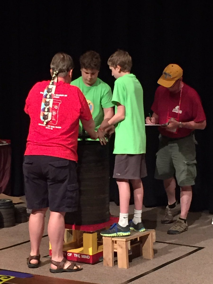 JP's structure holds 1,045 pounds at World Finals!!! Amazing!!#OdysseyWF <a href="/FCSDtweets/">Fairport Central School District</a> <a href="/Fairport_NY/">Fairport</a> @FACETofFairport