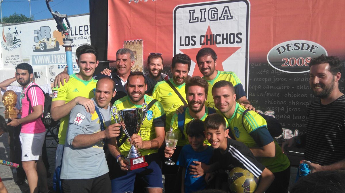 Cada uno sabe el trozo de copa que le corresponde. Gracias a los que años tras año han tirado del carro.