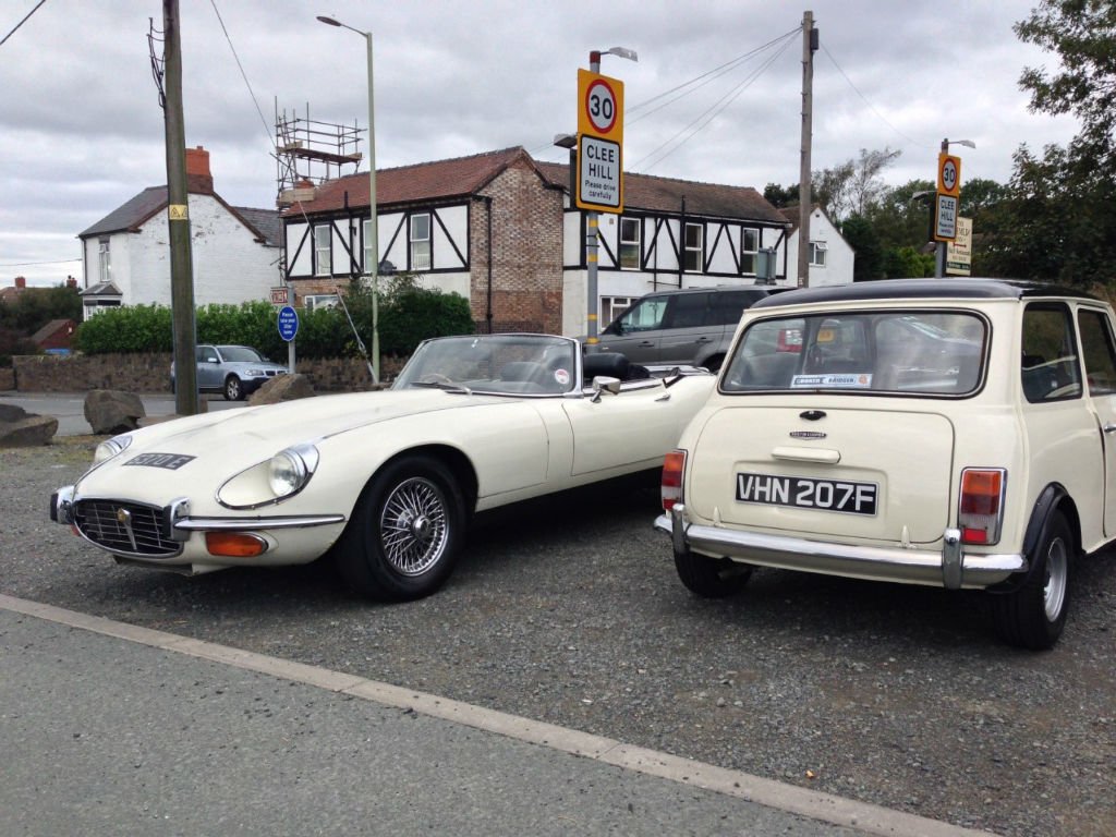 car_witter's tweet photo. #ClassicTrader reveals which classic cars are worth investing in! - https://t.co/CXnLTI2dnh https://t.co/0sIkEi217R