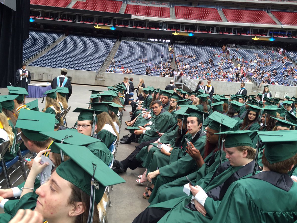 dangjim's tweet image. Peace out #class2k16.