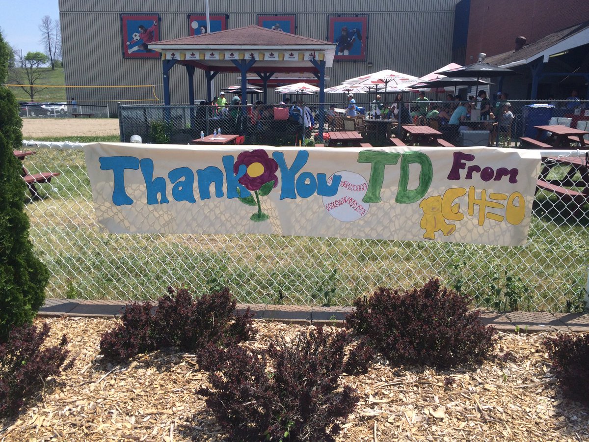 Such a feel good day! @TDCHEO_BASEBALL 🐻@JaneD_TD <a href="/PietroTD/">pietroborracci_td</a> <a href="/Jbrundia/">Jessica Brundia (she/hers)</a> <a href="/CHEOhospital/">CHEO hospital</a>