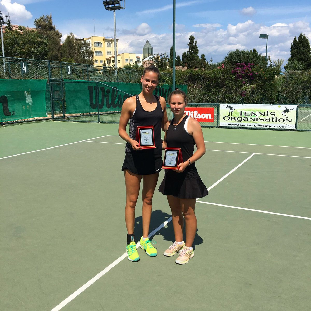 fran_stephenson's tweet photo. Three doubles finals in a row 😊 1 title and semis of singles 🎾 #Antalya #itf https://t.co/WfjJJoN26z