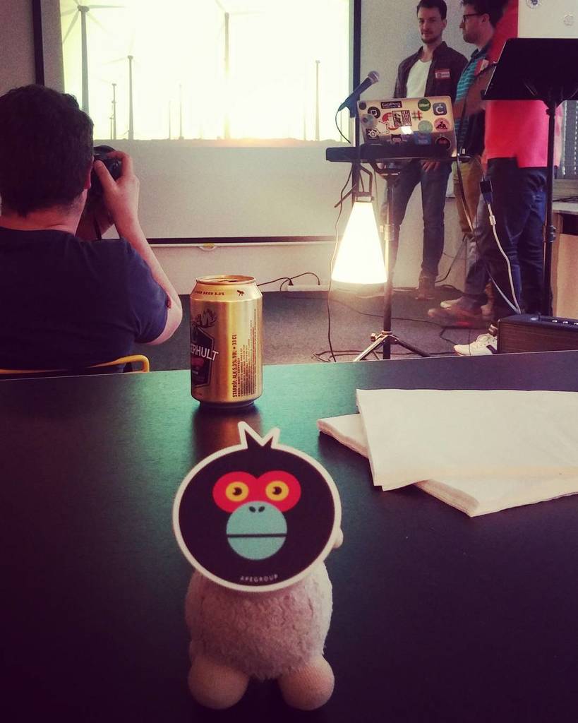caudalfinIoT's tweet photo. #apehack #iot #hackathon #ape #stonescholarsheep by stone_scholarsheep https://t.co/eSAg9mlw0M