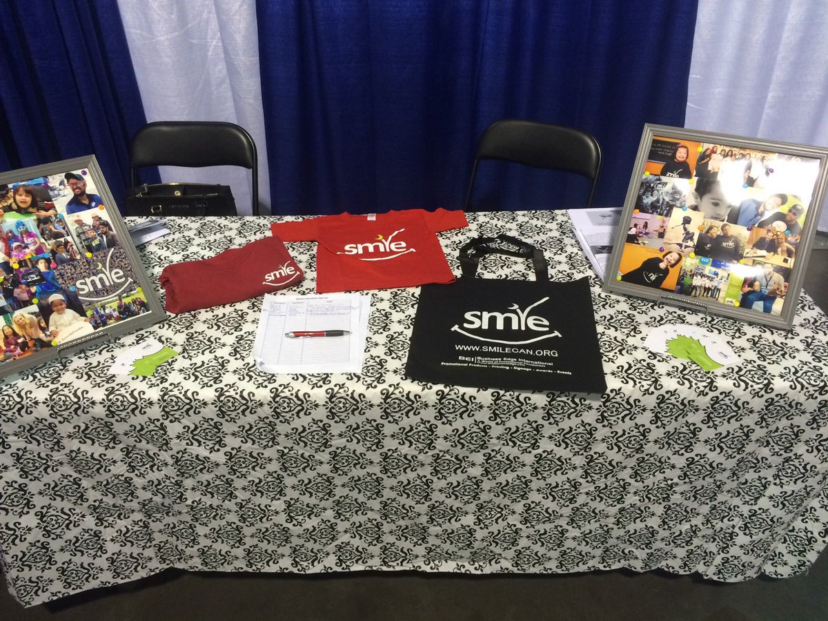 smilecanadaorg's tweet image. Our volunteers at @PIM_Toronto #PIM16 #makingconnections #unitedweSMILE few hours left to check out this conference!