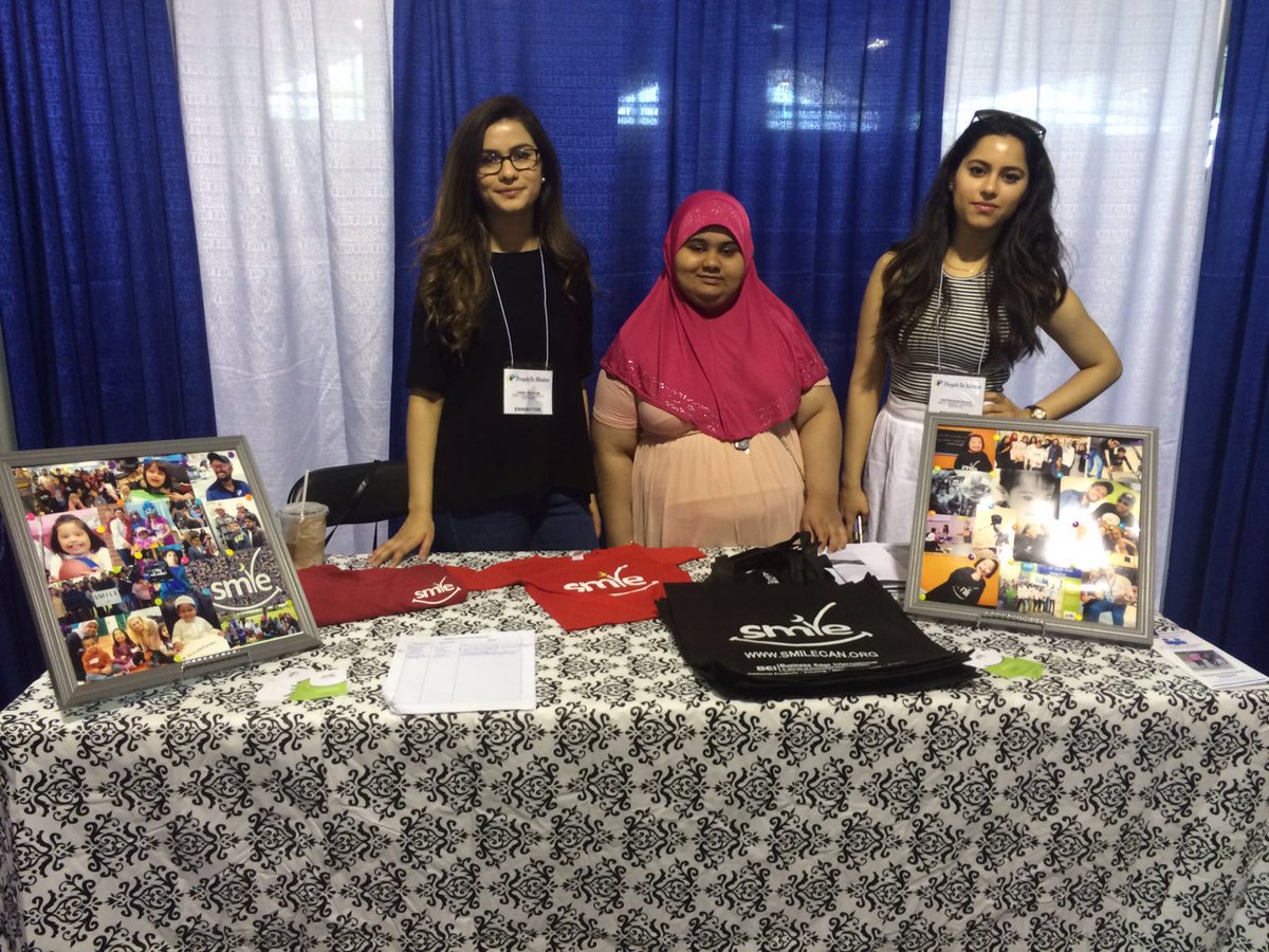smilecanadaorg's tweet image. Our volunteers at @PIM_Toronto #PIM16 #makingconnections #unitedweSMILE few hours left to check out this conference!