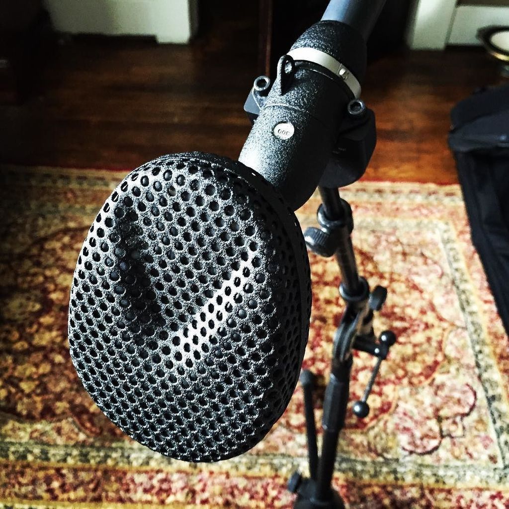 AlbatrossMusic's tweet image. This is how im rolling today! #coles4038 #lp2 #spreadtheword #rugs ift.tt/27WXIEU