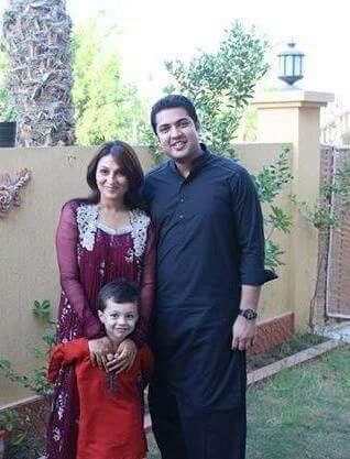 rabiafaisal1231's tweet photo. #salgira mubarak iqrar @iqrarulhassan bhai wish u all the best allah app ko har bori nazeer sa bachia ameen https://t.co/8ziBnP0VZU