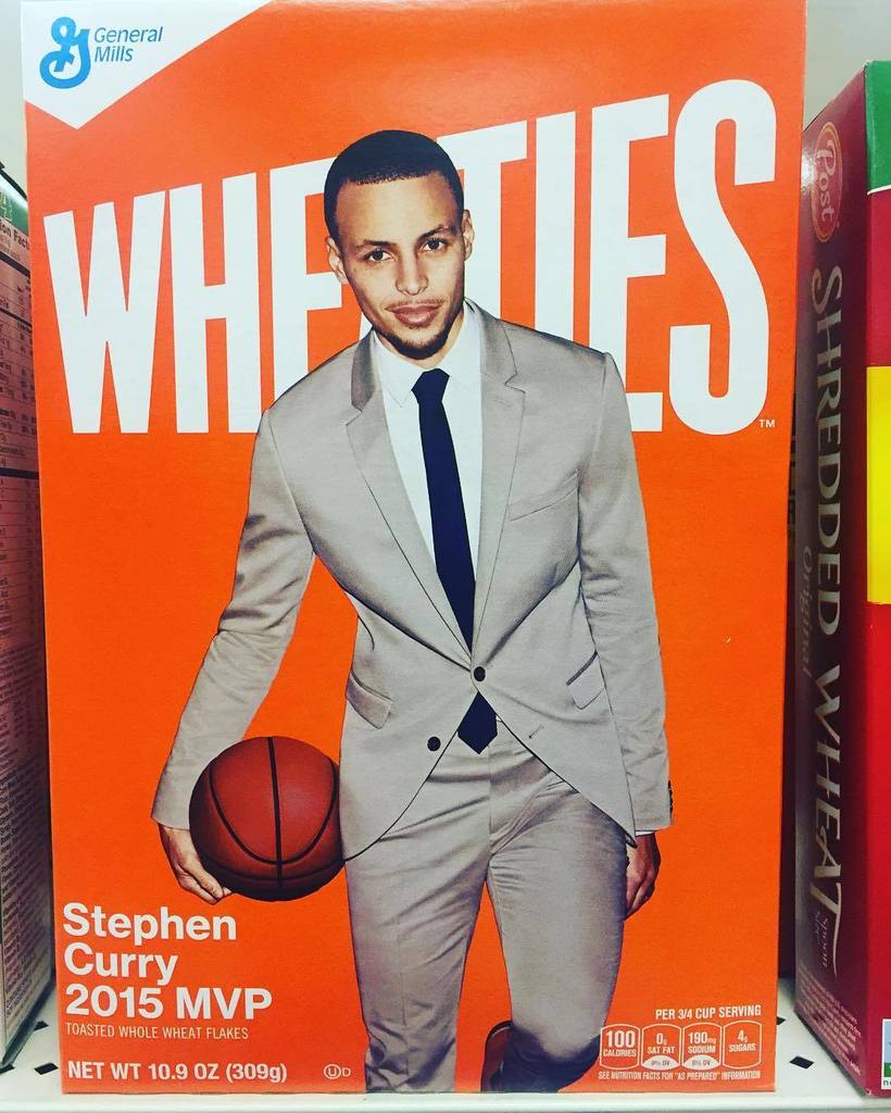 warriorsselfie's tweet photo. OH HEYYYY @stephencurry30 !!! Making my trip to @target worth all the money I'm about to spend 😳 #dubnation #gowarr… https://t.co/PakAgmWlVs