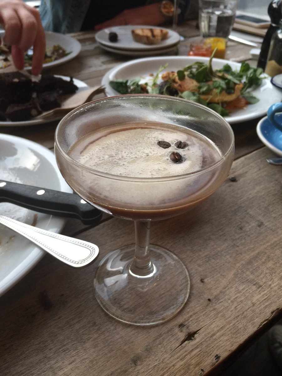 A perfect #EspressoMartini at <a href="/askfor_janice/">Ask For Janice</a> made by <a href="/vickipower/">Vicki Power</a> - <a href="/WinningImpress/">Katrina Collier</a> @kmborowicz #foodie #London
