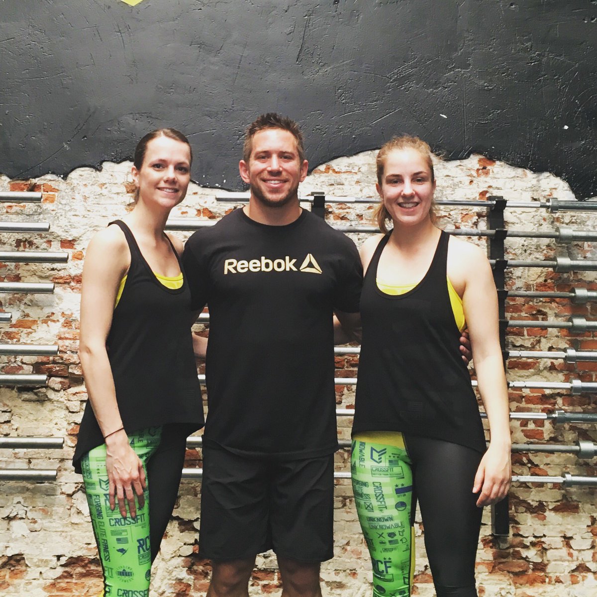 KG_CFC's tweet photo. Great #crossfit WOD with @Dan_Bailey9 this morning! 💪🏻 Thanks @Reebok for the opportunity! #reebok #teamprodirect https://t.co/PEFAyxV3Sm
