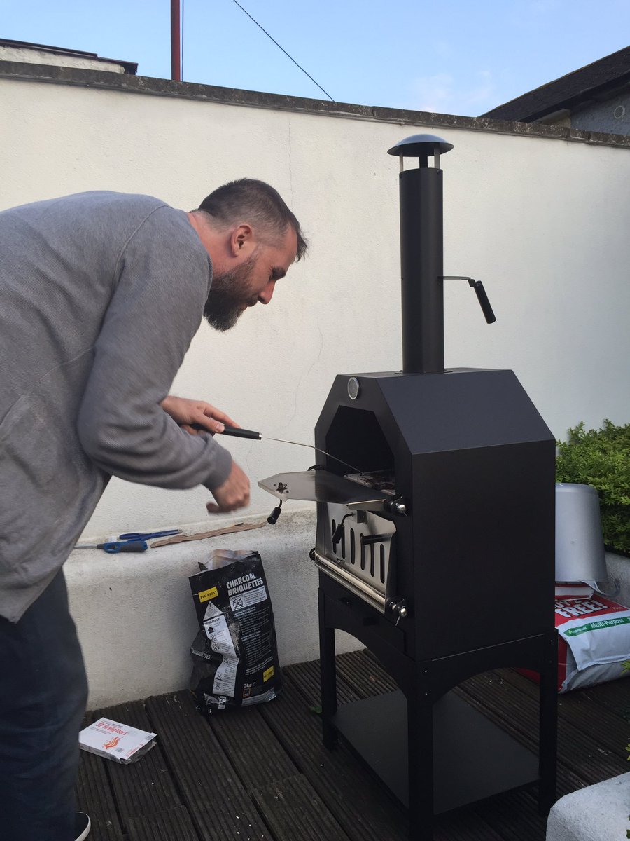 shellser's tweet image. So the @Aldi_Ireland pizza oven works!! With expert help from @philipoconnor #manmakefire #happydays  @unamcmahon