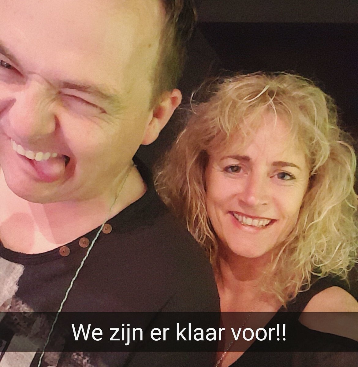 FlexLive's tweet photo. We gaan zo beginnen! Lekker feestje bouwen op het zomerfeest in Zeijen! #flexlive #performing #entertaining #happy https://t.co/HM0a2Rc2LC