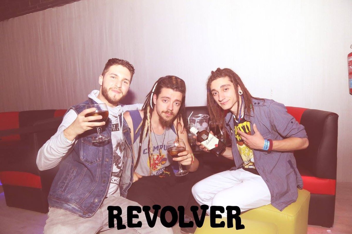 RevolverClubAlc's tweet photo. #lastRevolver 🔥🔥🔥 Próxima fecha: 10 Junio (FIN DE EXÁMENES) https://t.co/urjyjBCXOc