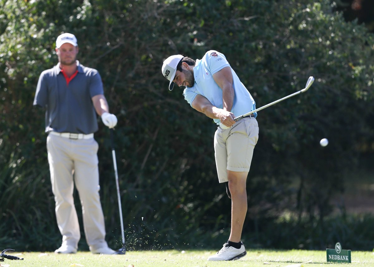 69 golpees, líder por 3. A seguir disfrutando! 
69 shots, leader by 3. Let´s keep enjoying! #TeamPing #SpanishChamp