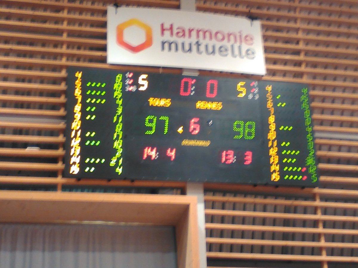 URB35's tweet photo. Victoire 
97 - 98 https://t.co/QzEPFo1jL1