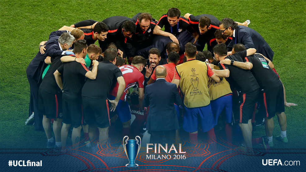 ChampionsLeague's tweet photo. "Lean in lads, here's what we're going to do..."
Simeone spells it out before extra time.
#UCLfinal https://t.co/l92X4pipGT