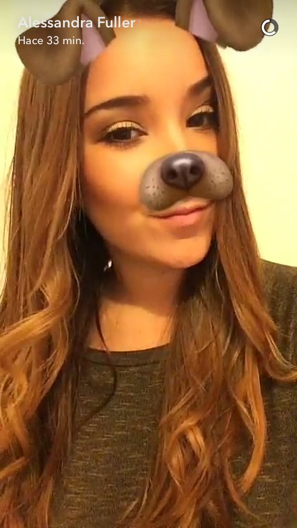 CrewAleFuller's tweet photo. Nuestra hermosa ya tiene snapchat la pueden seguir como 👉 @alefuller 👈👻💛 https://t.co/T0YCFkH5hl