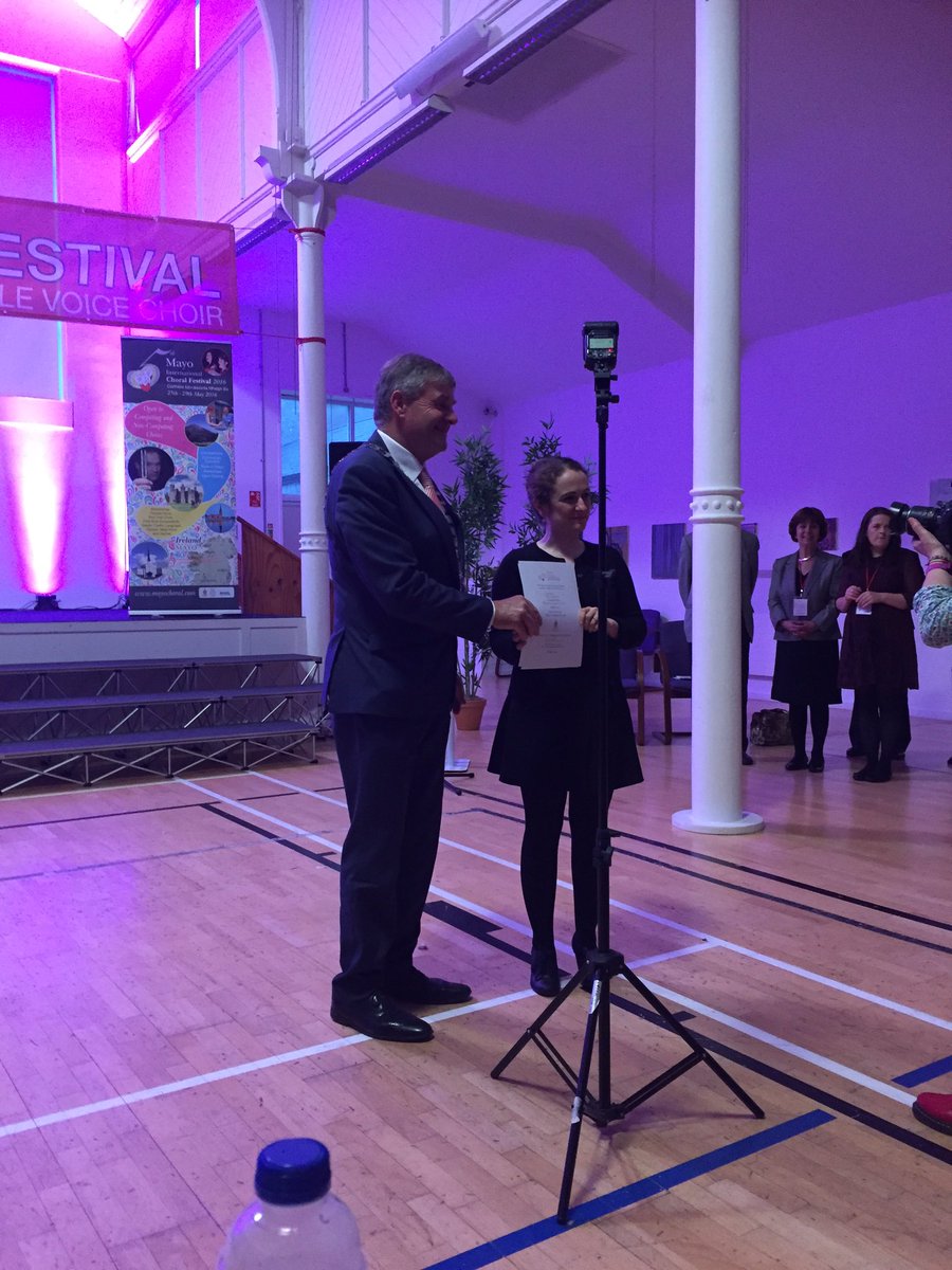 MayoIntChoralFe's tweet photo. Overall 2nd place awarded to @Cuorechoir Dublin!! #MICF16 https://t.co/Vnxz7TvrFQ