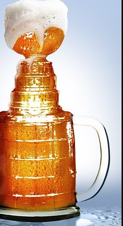 Nice frosty mug. Perfect for this time of the year. #stanleycup <a href="/HockeyHallFame/">Hockey Hall of Fame</a> <a href="/NHL/">NHL</a>