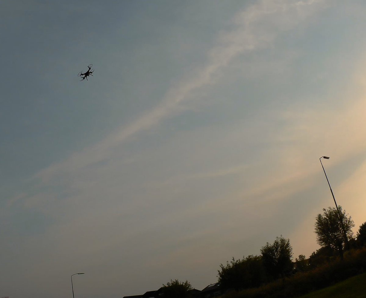 rotorz_fpv's tweet photo. Sunset drone flight... #syma #x5sw #drone #drones #dronefly #fpv #quadcopter #dronelife #sjcam https://t.co/VPSeC7gKRx