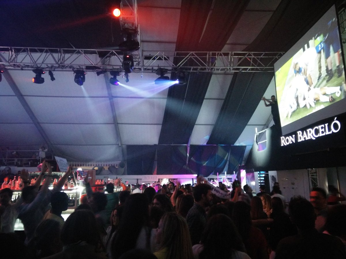 En <a href="/MariaBonitaCC/">María Bonita</a> y en el resto de #feriacaceres se celebra la victoria del <a href="/realmadrid/">Real Madrid C.F.</a>  feriacaceres.com