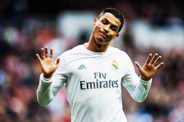 hajre74's tweet image. عذرًا .. فـ هذي بطولتنا 
#HalaMadrid ❤️❤️