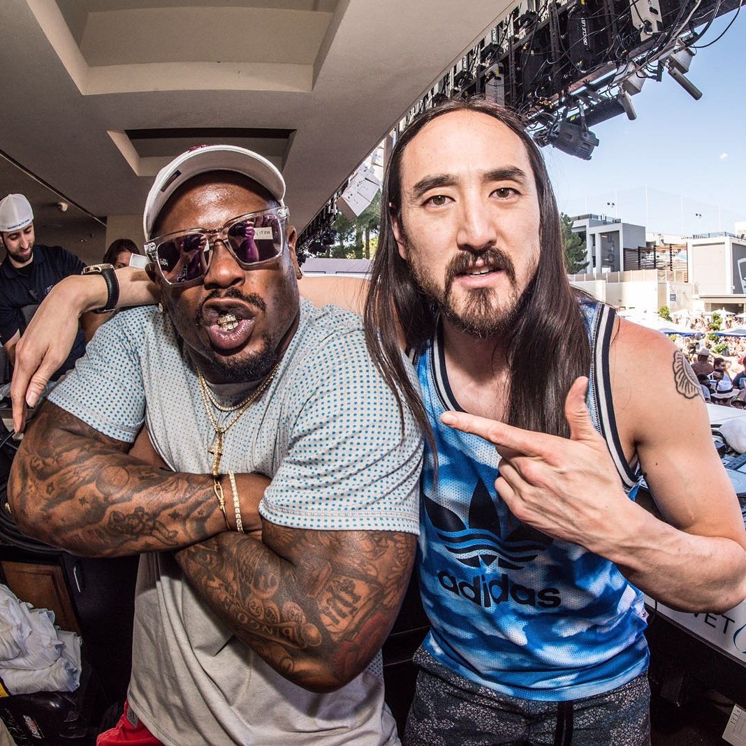 Superbowl MVP VON Miller!! https://t.co/Tx62ATvs3R