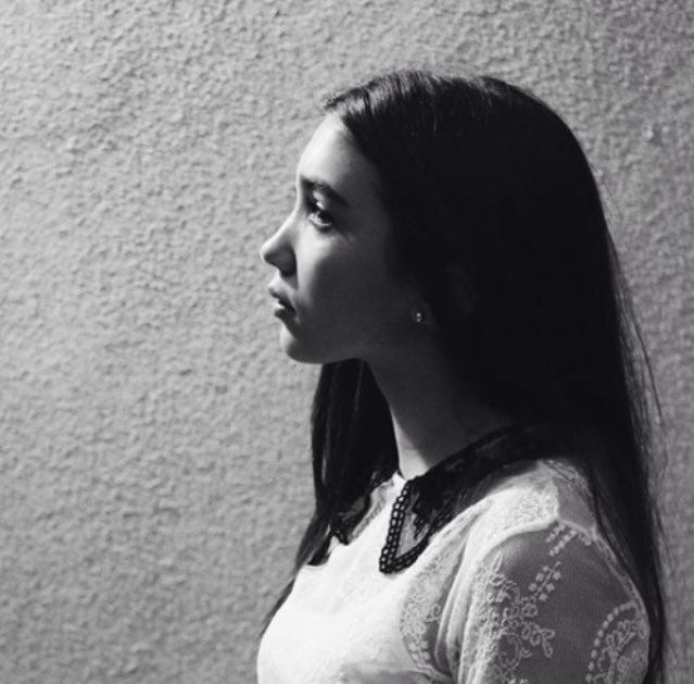 Hi I'm Riley ! I'm really friendly!
 Ships : riarkle , Rucas 
Dm : anyone anytime 
Please: follow rt and like 😘💖💕