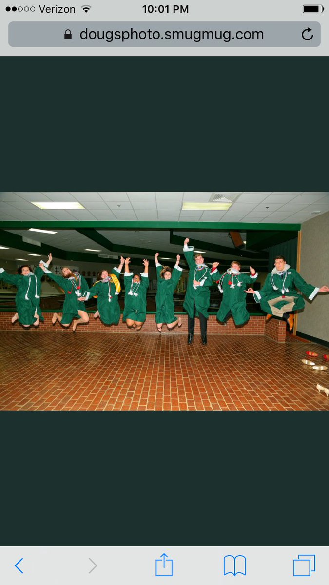 EvaStuart15's tweet image. 2016 Canton's graduation pictures are up!