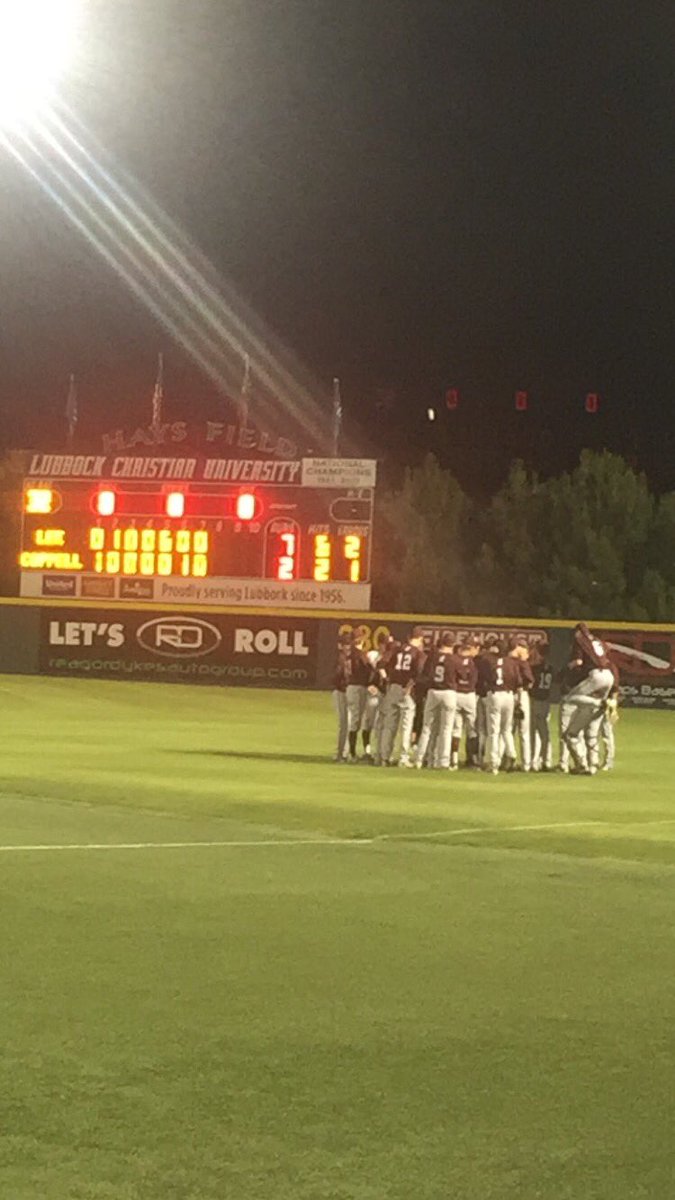 Lee_Students's tweet photo. CONGRATS to the Rebels for beating the No. 1 team in the NATION!!💥⚾️💥⚾️💥 #ShockTheNation @LeeRebsBaseball https://t.co/LaYVvc7ZjC